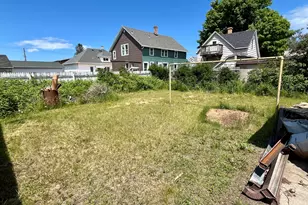 906 20th St, Two Rivers, WI 54241 - Photo 24