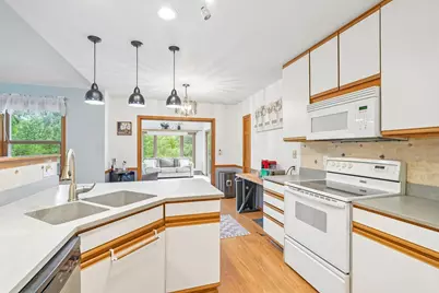 2837  Willard Ln, Waukesha, WI 53188 - Photo 20