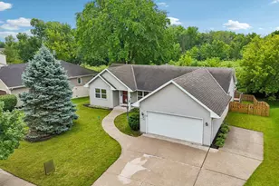 2837 Willard Ln, Waukesha, WI 53188 - Photo 2