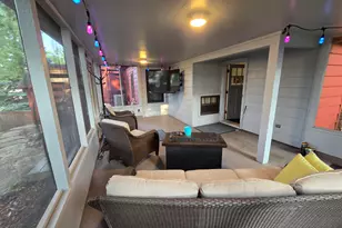 341 S Kane St, Burlington, WI 53105 - Photo 38