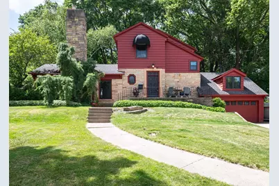 341 S Kane St, Burlington, WI 53105 - Photo 1