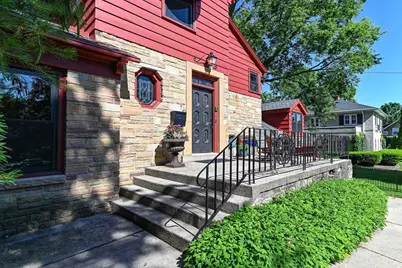 341 S Kane St, Burlington, WI 53105 - Photo 2