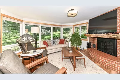 341 S Kane St, Burlington, WI 53105 - Photo 10