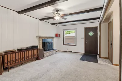 236  4 Mile Rd, Racine, WI 53402 - Photo 8