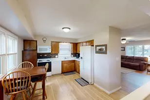 927 Peterson St, Fort Atkinson, WI 53538 - Photo 6