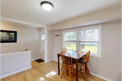 927  Peterson St, Fort Atkinson, WI 53538 - Photo 8