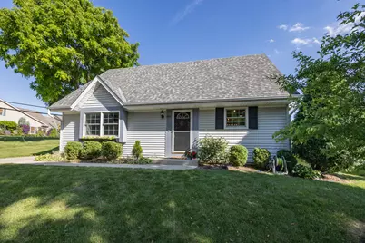 1231  Niagara St, Waukesha, WI 53186 - Photo 2
