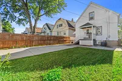 2918 S 7th St, Milwaukee, WI 53215 - Photo 28