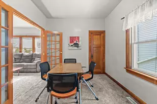 2918 S 7th St, Milwaukee, WI 53215 - Photo 6