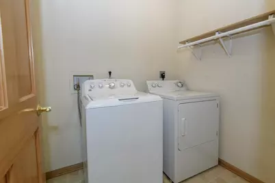 2812 E Somers Ct, Cudahy, WI 53110 - Photo 20