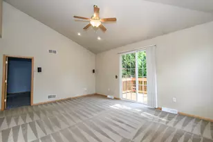 2812 E Somers Ct, Cudahy, WI 53110 - Photo 4