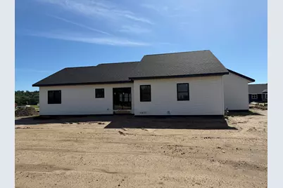1140  American Dr, Holmen, WI 54636 - Photo 2