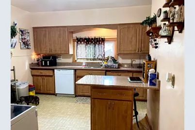 1634 S 58th St #1636, West Allis, WI 53214 - Photo 4