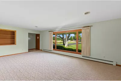 7631 W 5 Mile Rd, Racine, WI 53126 - Photo 8