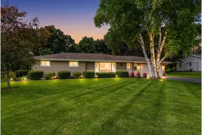 7631 W 5 Mile Rd, Racine, WI 53126 - Photo 2