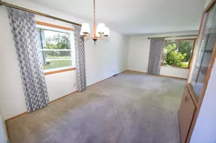 10520 W Monastery Dr, Franklin, WI 53132 - Photo 6
