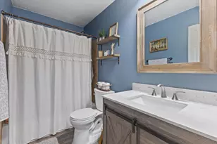 4948 Deerwood Dr, Racine, WI 53406 - Photo 20
