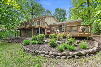 4948  Deerwood Dr, Racine, WI 53406 - Photo 6