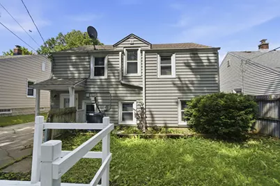 4640 N Woodruff Ave, Whitefish Bay, WI 53211 - Photo 14