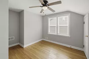 4640 N Woodruff Ave, Whitefish Bay, WI 53211 - Photo 10