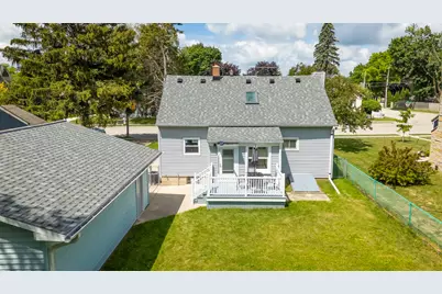 1006  13th Ave, Grafton, WI 53024 - Photo 8