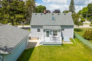 1006 13th Ave, Grafton, WI 53024 - Photo 8