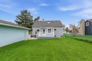 1006 13th Ave, Grafton, WI 53024 - Photo 4