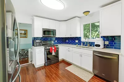 2549  Fox River Pkwy, Waukesha, WI 53189 - Photo 6