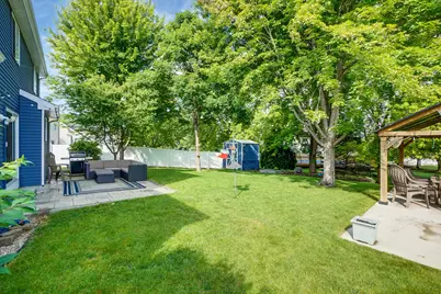 2549  Fox River Pkwy, Waukesha, WI 53189 - Photo 28