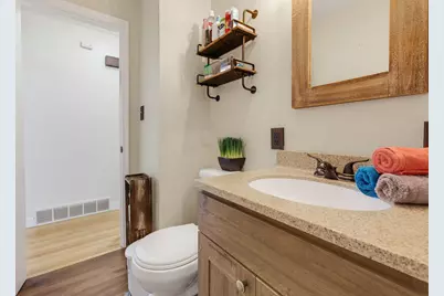 N89W15350  Cleveland Ave, Menomonee Falls, WI 53051 - Photo 18