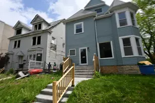 608 N 30th St, Milwaukee, WI 53208 - Photo 4