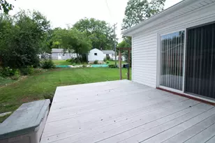 11634 W Dearbourn Ave, Wauwatosa, WI 53226 - Photo 10