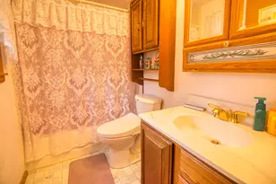 11634 W Dearbourn Ave, Wauwatosa, WI 53226 - Photo 20