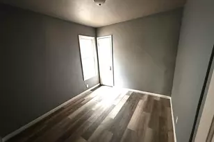 1323 S 37th St., Milwaukee, WI 53215 - Photo 10