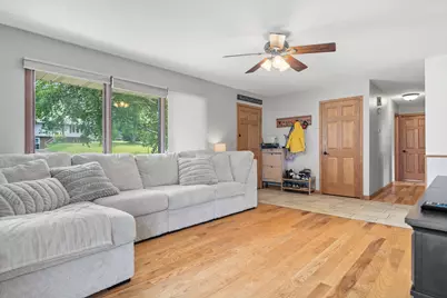 734  Juline Way, Onalaska, WI 54650 - Photo 6