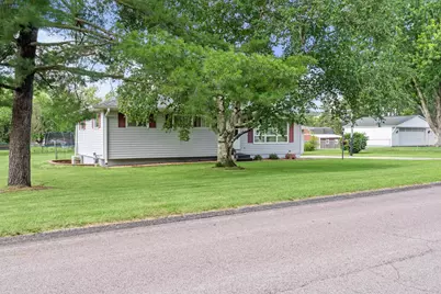 734  Juline Way, Onalaska, WI 54650 - Photo 4