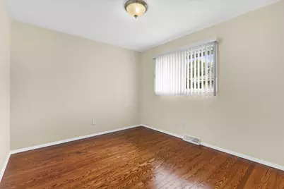 6902  Brian Dr, Racine, WI 53402 - Photo 18