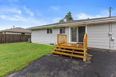 6902  Brian Dr, Racine, WI 53402 - Photo 22