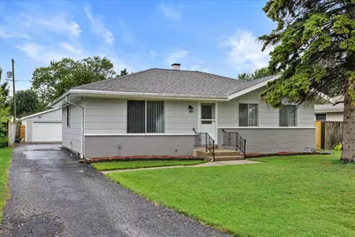 6902  Brian Dr, Racine, WI 53402 - Photo 2