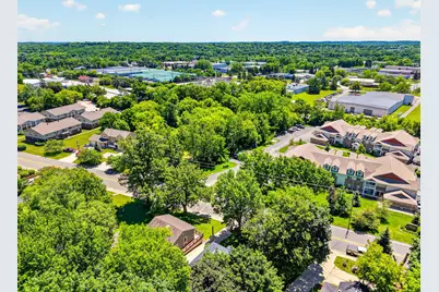 608 W Capitol Dr, Hartland, WI 53029 - Photo 50