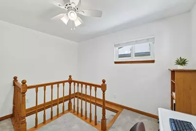 608 W Capitol Dr, Hartland, WI 53029 - Photo 22