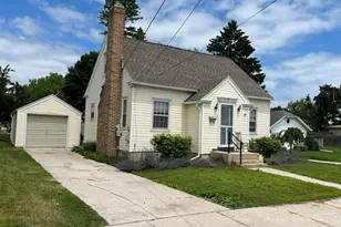2112 30th St, Two Rivers, WI 54241 - Photo 2