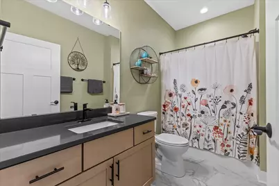 N28W25172  Parkway Ridge Cir #B, Pewaukee, WI 53072 - Photo 26