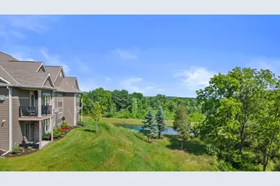 N28W25172  Parkway Ridge Cir #B, Pewaukee, WI 53072 - Photo 32