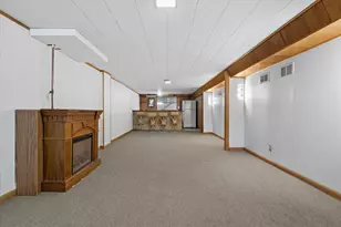 W148N8416 Albert Pl, Menomonee Falls, WI 53051 - Photo 20