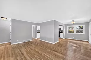 W172N9256 Shady Ln, Menomonee Falls, WI 53051 - Photo 6