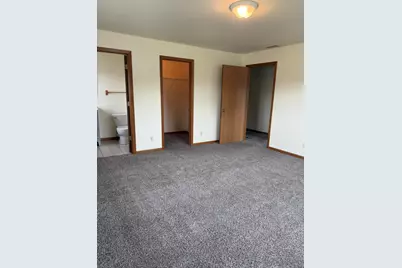 610 E Wisconsin St #610 1/2, Delavan, WI 53115 - Photo 12