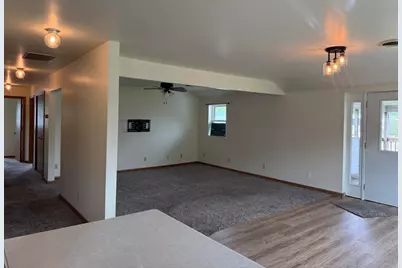 610 E Wisconsin St #610 1/2, Delavan, WI 53115 - Photo 8