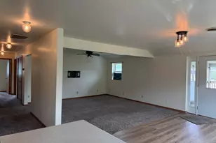 610 E Wisconsin St, Delavan, WI 53115 - Photo 8