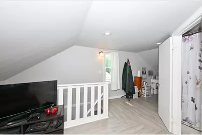 2025 S 71st St, West Allis, WI 53219 - Photo 16